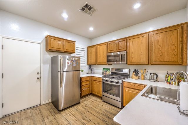 2528 Chasma Drive, Henderson, NV 89044