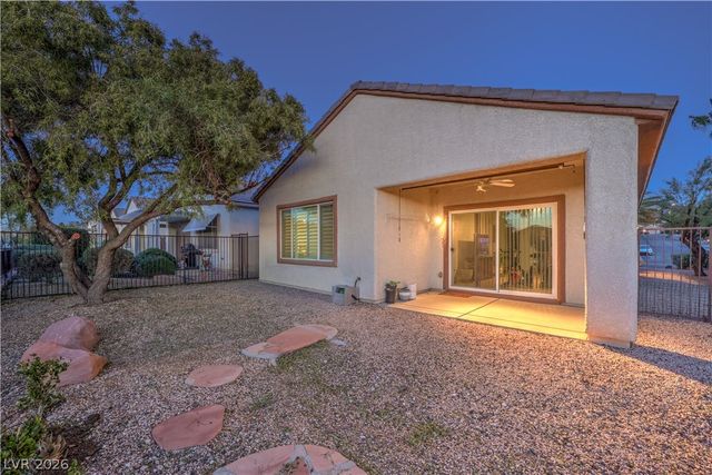 2528 Chasma Drive, Henderson, NV 89044