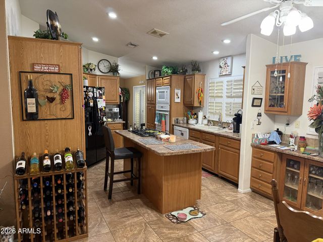 2208 W BASELINE Avenue 107, Apache Junction, AZ 85120