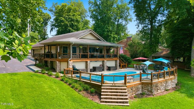 788 Lake Point Drive, Piney Flats, TN 37686