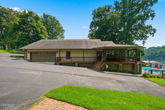 788 Lake Point Drive, Piney Flats, TN 37686