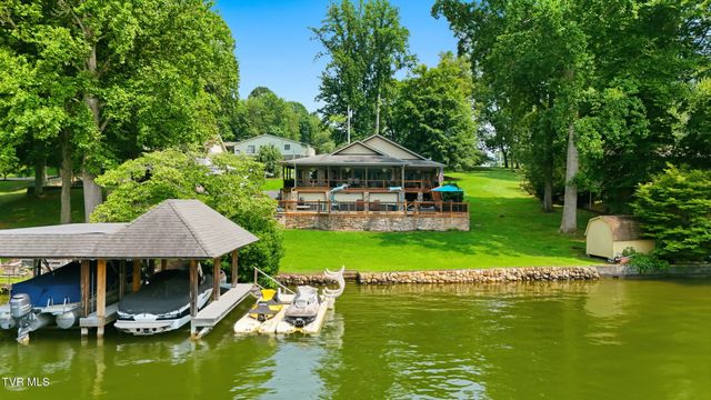 788 Lake Point Drive, Piney Flats, TN 37686