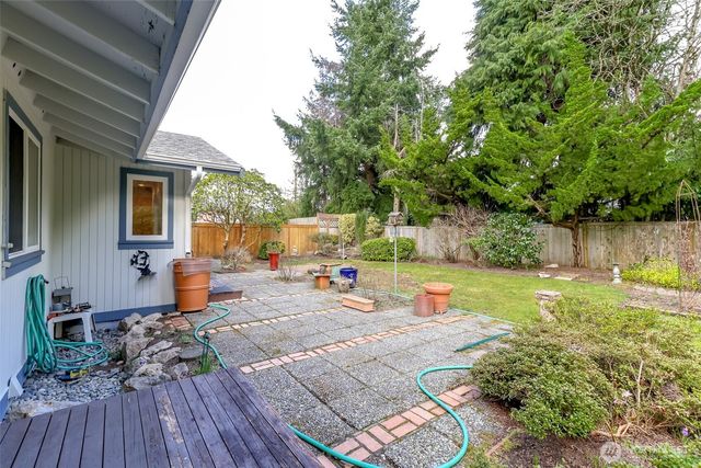 32334 9th Avenue S, Federal Way, WA 98003