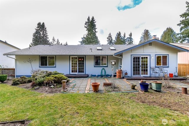 32334 9th Avenue S, Federal Way, WA 98003