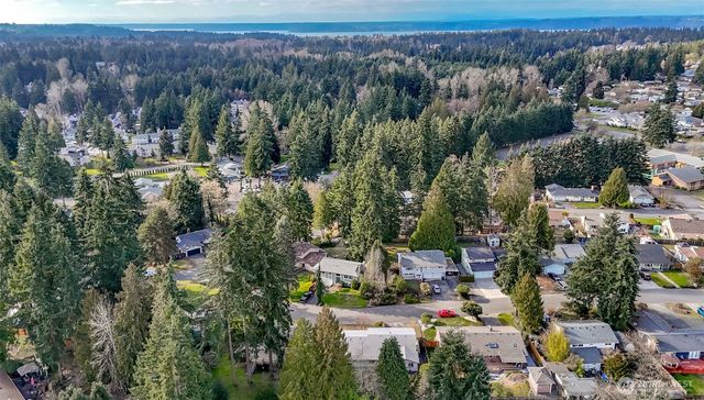 32334 9th Avenue S, Federal Way, WA 98003