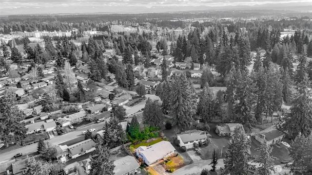 32334 9th Avenue S, Federal Way, WA 98003