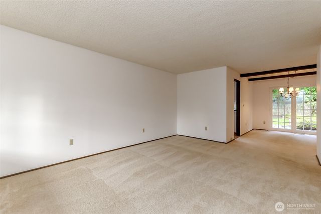 32334 9th Avenue S, Federal Way, WA 98003