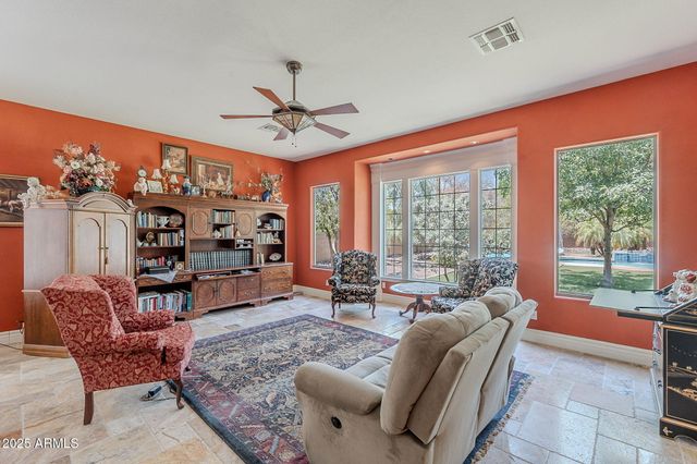 2160 E KENWOOD Street, Mesa, AZ 85213