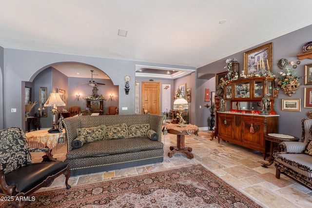 2160 E KENWOOD Street, Mesa, AZ 85213