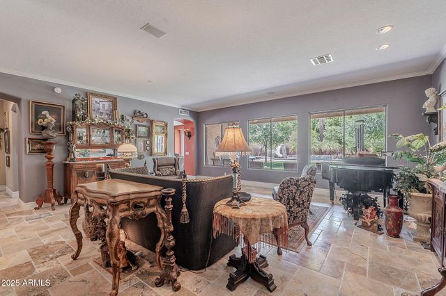 2160 E KENWOOD Street, Mesa, AZ 85213