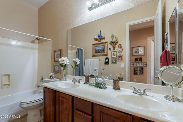 2160 E KENWOOD Street, Mesa, AZ 85213