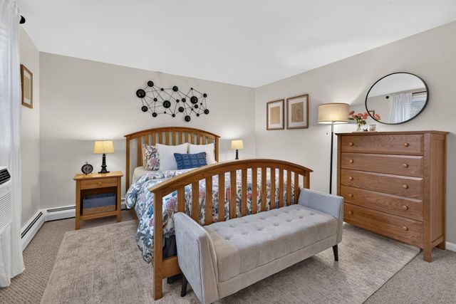 156 Kingston St 156, North Andover, MA 01845
