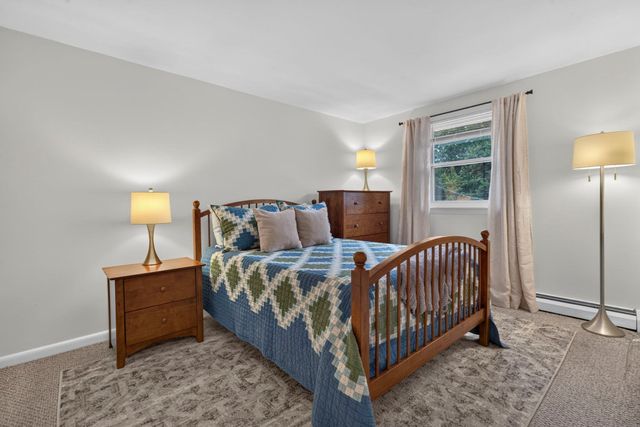 156 Kingston St 156, North Andover, MA 01845