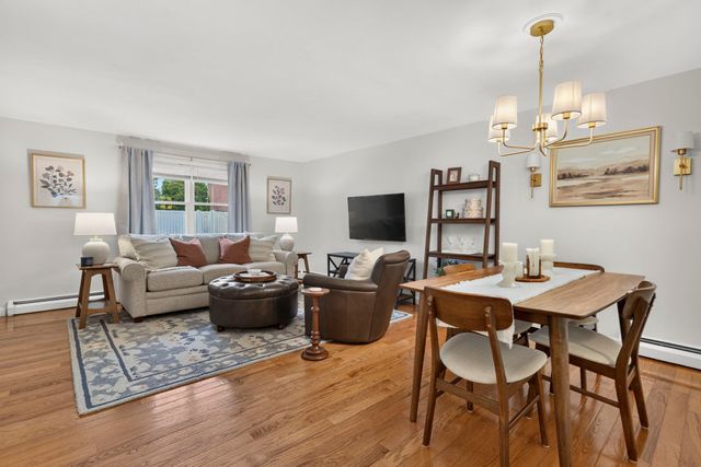 156 Kingston St 156, North Andover, MA 01845