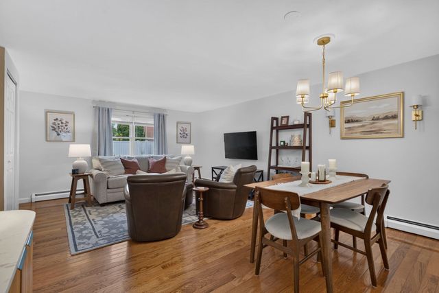 156 Kingston St 156, North Andover, MA 01845