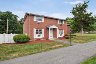 156 Kingston St 156, North Andover, MA 01845