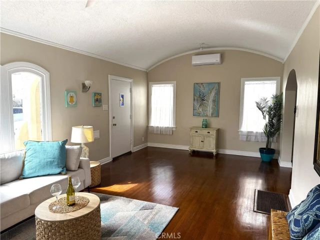 158 Covina, Long Beach, CA 90803