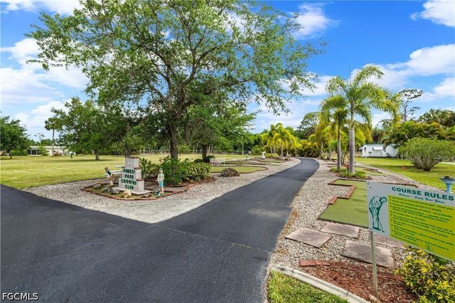 514 Blossom CT, North Fort Myers, FL 33917