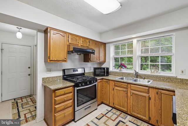1 CHAGALL CT, North Potomac, MD 20878