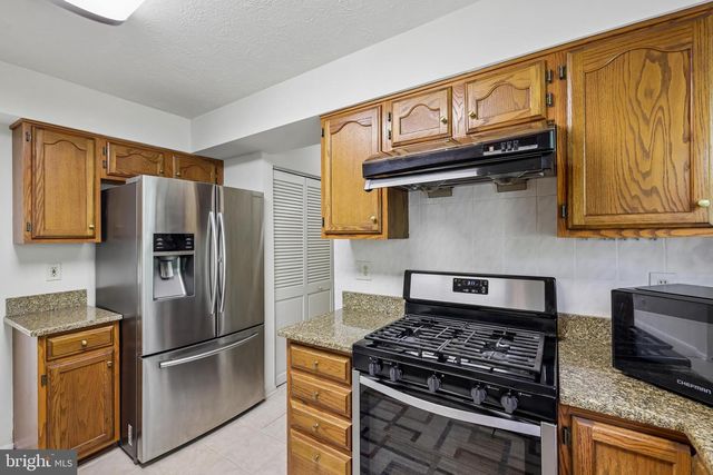 1 CHAGALL CT, North Potomac, MD 20878