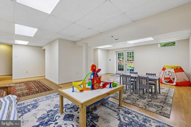 1 CHAGALL CT, North Potomac, MD 20878