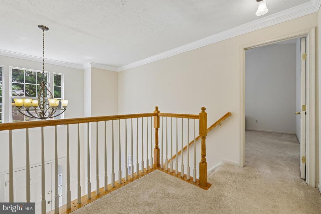 Image 30 of property listing at 1 CHAGALL CT, North Potomac, MD 20878