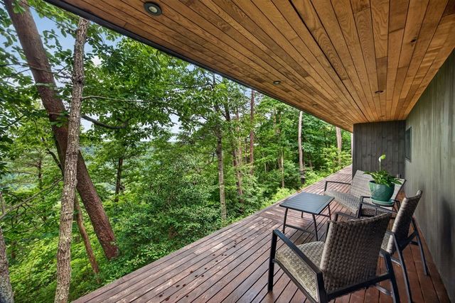 378 Parkside Ln, Spencer, TN 38585
