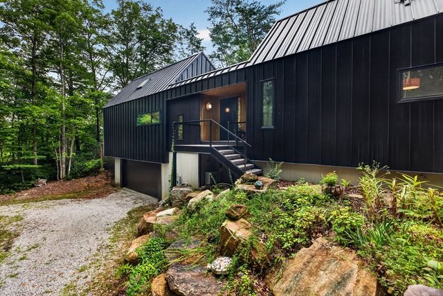 378 Parkside Ln, Spencer, TN 38585