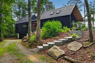 378 Parkside Ln, Spencer, TN 38585