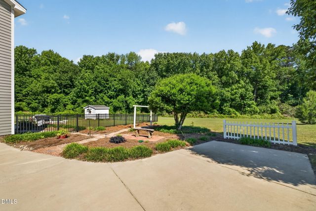 923 White Memorial Church Road, Willow Springs, NC 27592