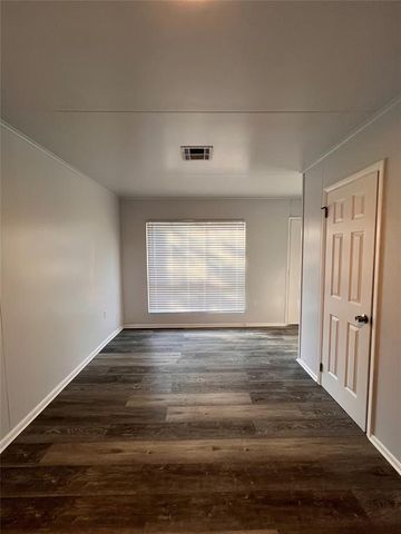 301 Winding Lane, Edmond, OK 73003