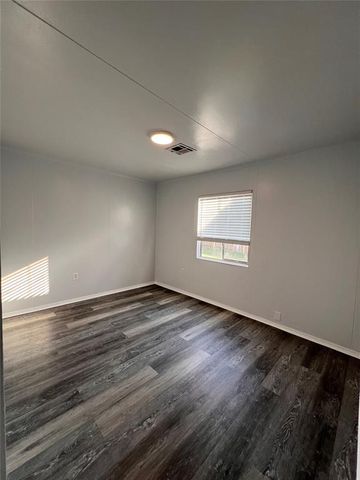 301 Winding Lane, Edmond, OK 73003