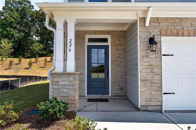 226 Trace Bluff, Dawsonville, GA 30534
