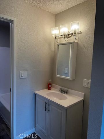 509 E Central 6, Hemet, CA 92543