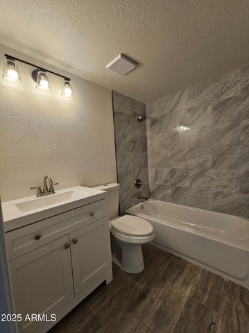 2535 W MISSOURI Avenue, Phoenix, AZ 85017