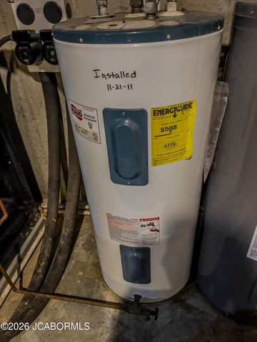 821 KEVIN DRIVE, Jefferson City, MO 65109