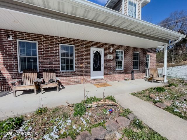 821 KEVIN DRIVE, Jefferson City, MO 65109