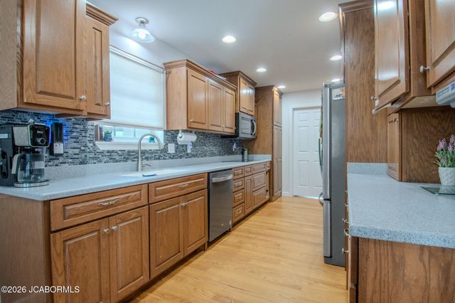 821 KEVIN DRIVE, Jefferson City, MO 65109