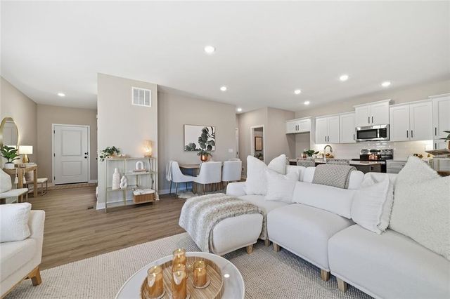 4719 Brentwood Avenue, Kansas City, MO 64136
