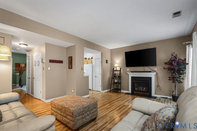 8001 Grassmount Ct, Henrico, VA 23228