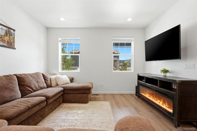 9915 Matchless Street, Littleton, CO 80125