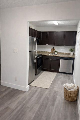 1120 Meadows Circle 1120, Boynton Beach, FL 33436