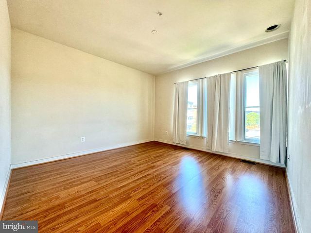 5610 BALTIMORE AVE, Hyattsville, MD 20781