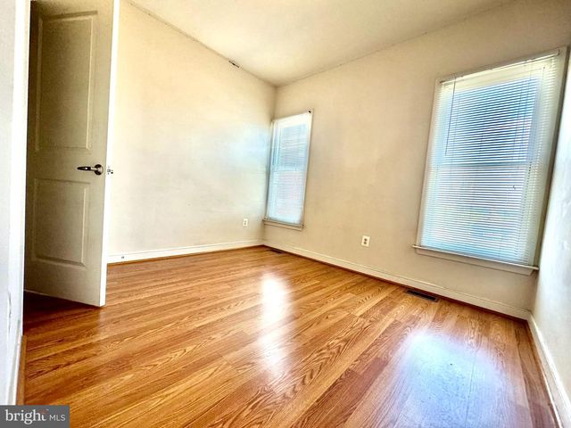 5610 BALTIMORE AVE, Hyattsville, MD 20781