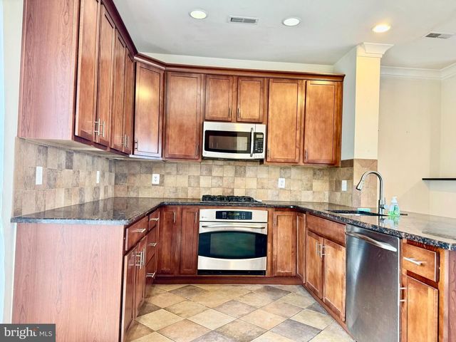 5610 BALTIMORE AVE, Hyattsville, MD 20781