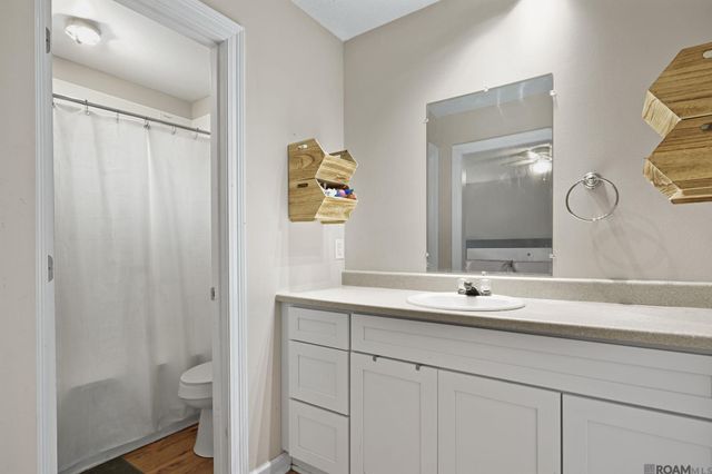 10525 Carmel Dr, Central, LA 70818