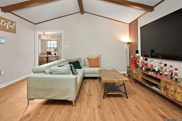 10525 Carmel Dr, Central, LA 70818