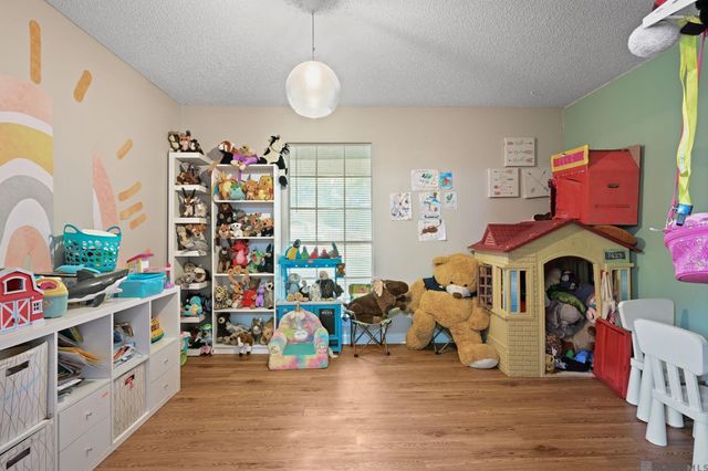 10525 Carmel Dr, Central, LA 70818