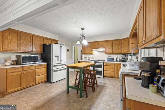 146 Burkett Road, Thomaston, GA 30286