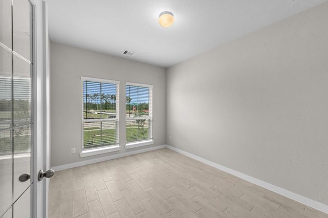 1703 Pecan Woods Lane, Conroe, TX 77301